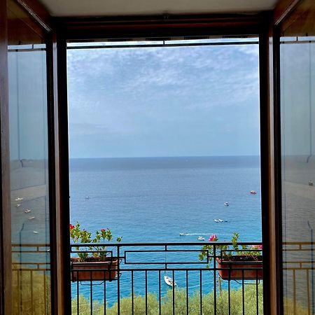 Positano'S Flatsアパートメント エクステリア 写真