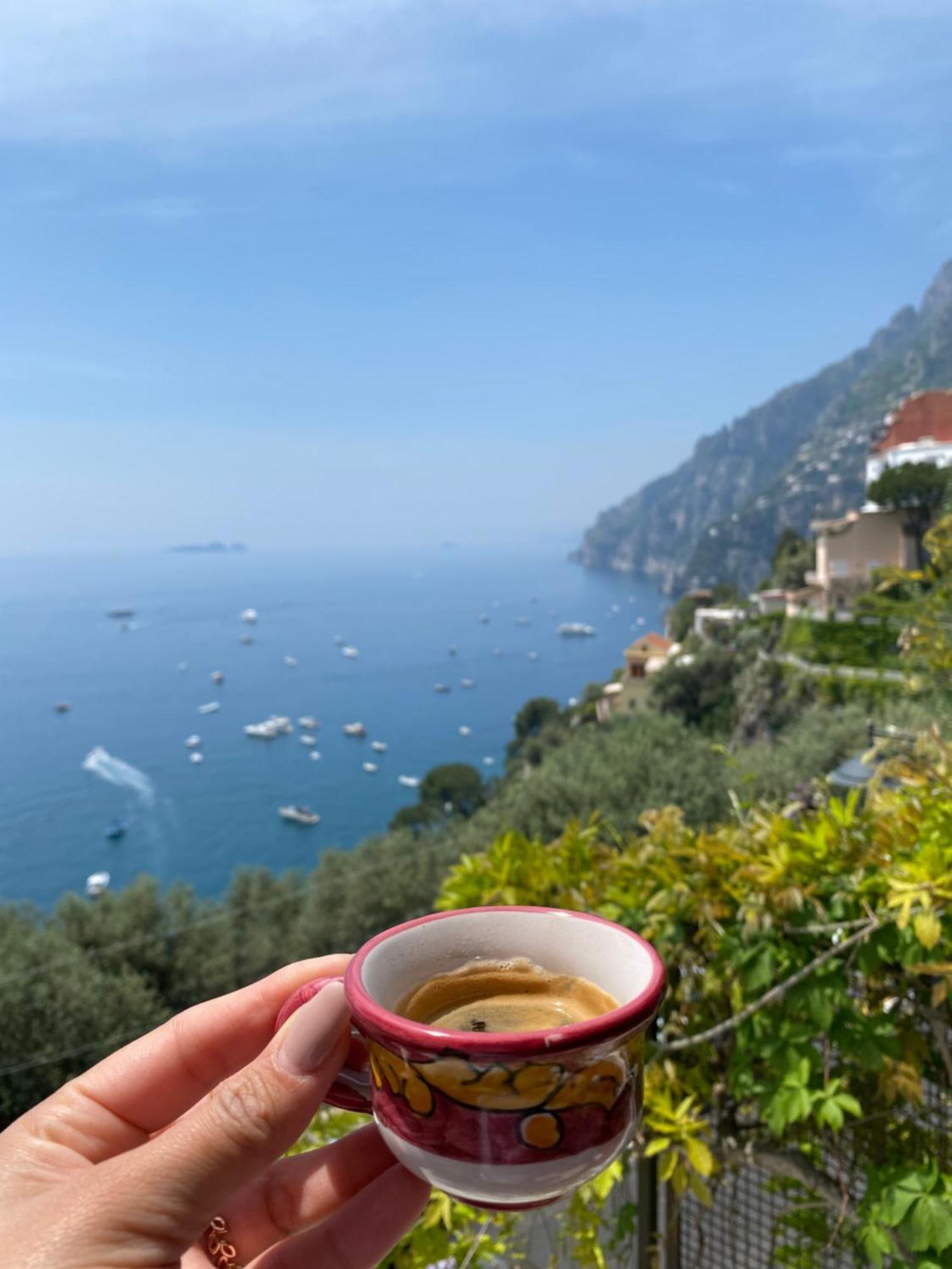 Positano'S Flatsアパートメント エクステリア 写真