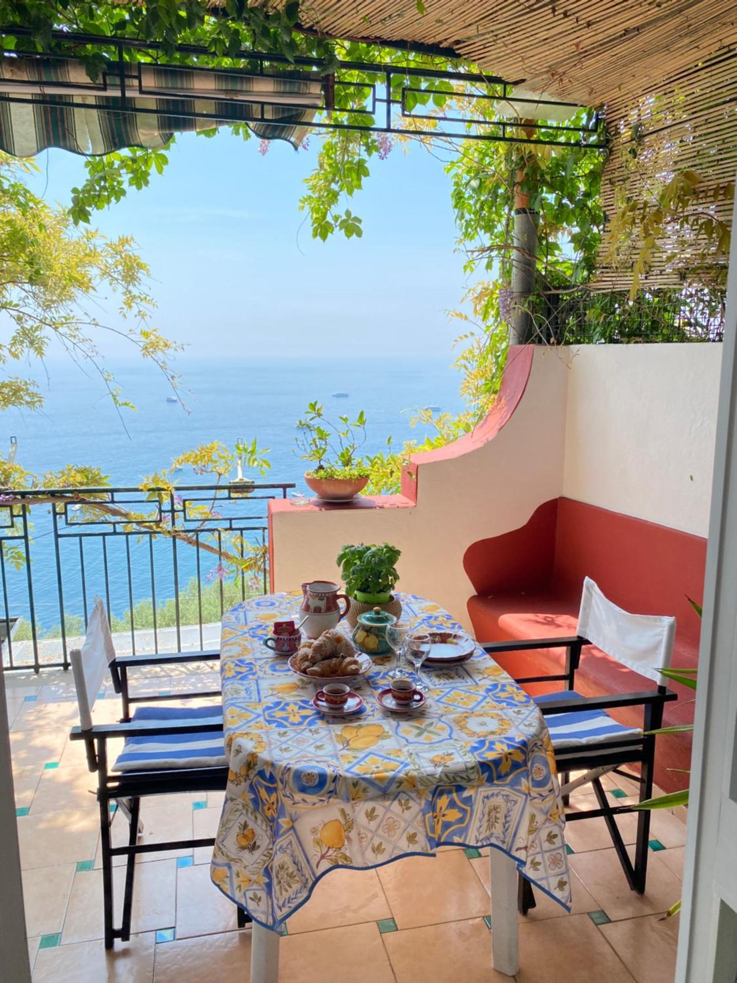 Positano'S Flatsアパートメント エクステリア 写真