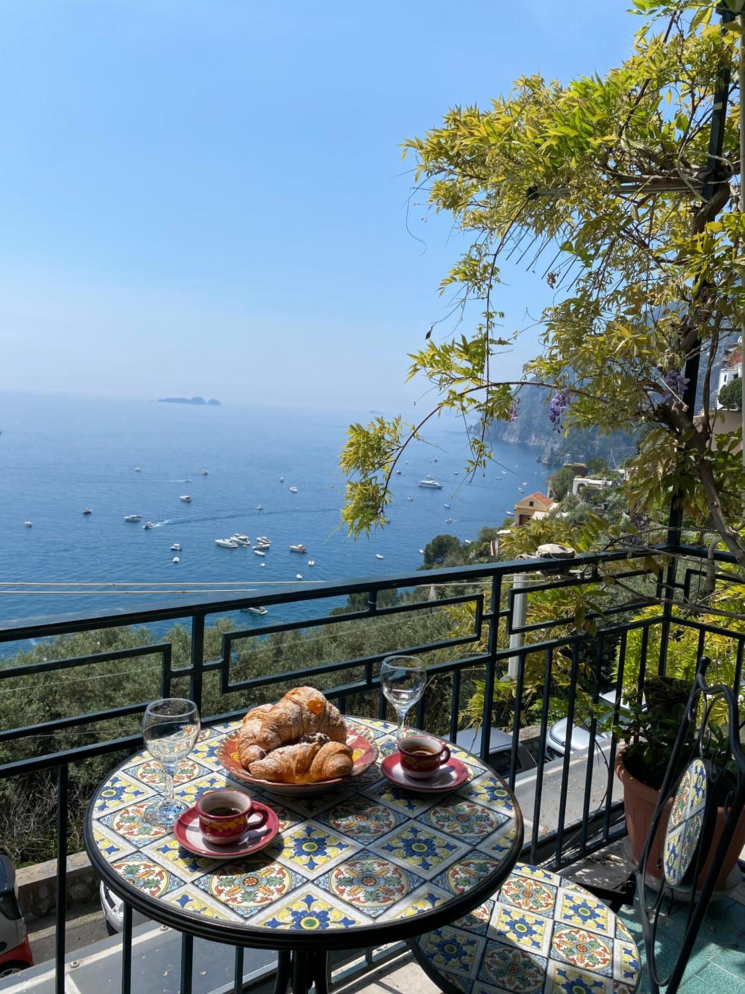 Positano'S Flatsアパートメント エクステリア 写真