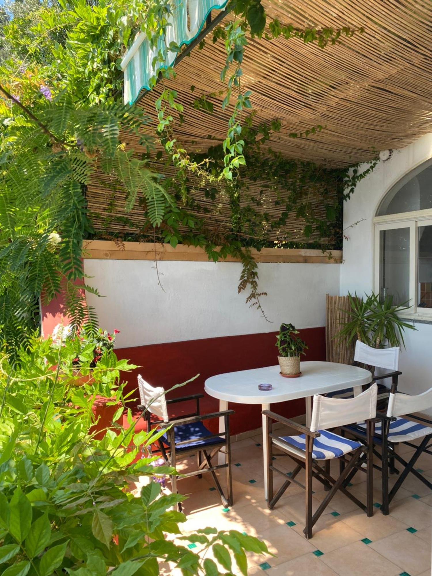Positano'S Flatsアパートメント エクステリア 写真